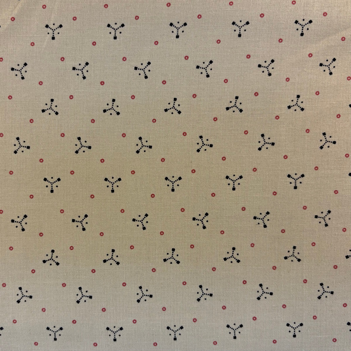 P & B Textiles The Fine Print - 1/2 Yard