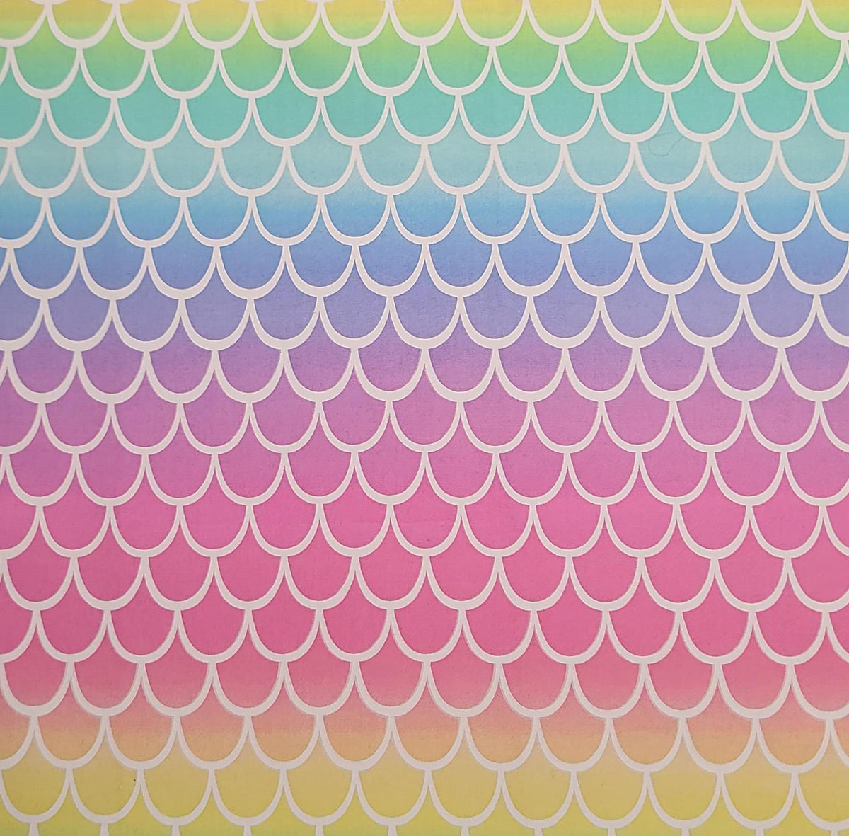Fabric Traditions Multi Arches - 1/2 Yard